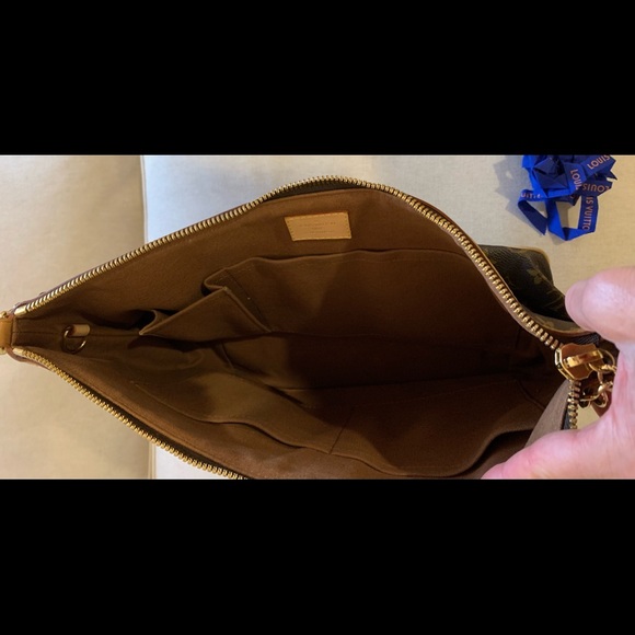 Louis Vuitton AUTHENTIC Palermo PM Bag - Picture 9 of 9